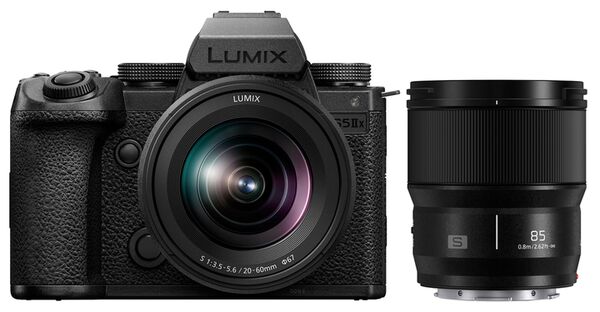 Panasonic Lumix DC-S5IIx + S 20-60mm f/3.5-5.6 +  S 85mm f/1,8 