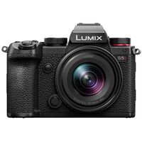 Panasonic Lumix DC-S5D +  S 18-40mm f/4.5-6.3 